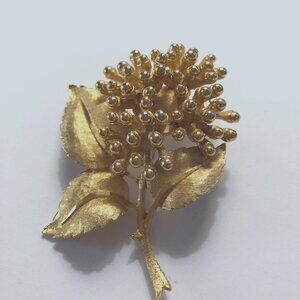 RARE Vintage gold tone flower pin by BSK